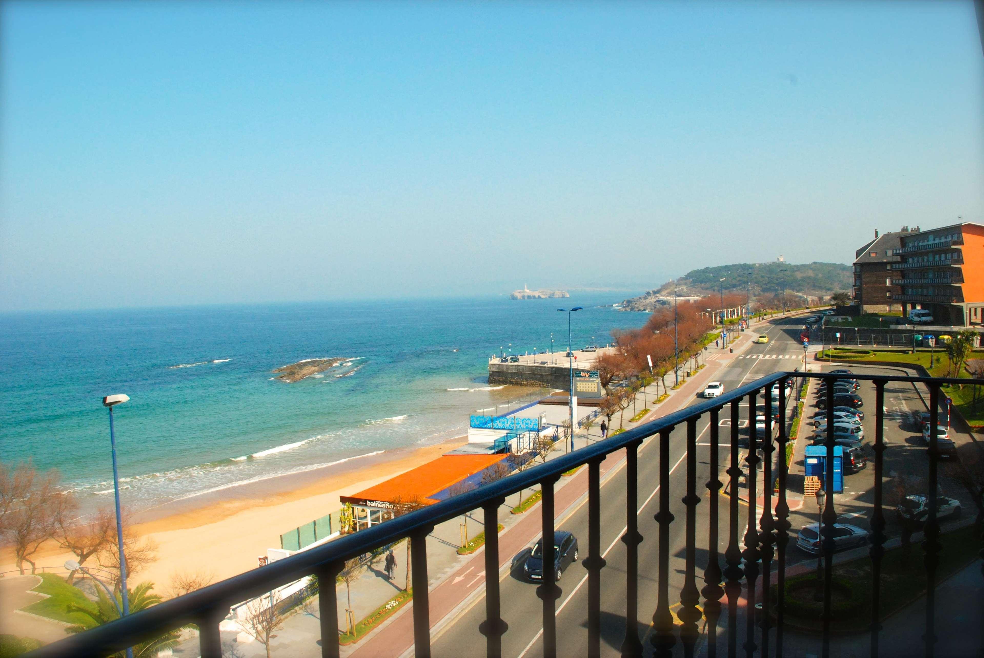 Silken Rio Santander Hotel Exterior photo